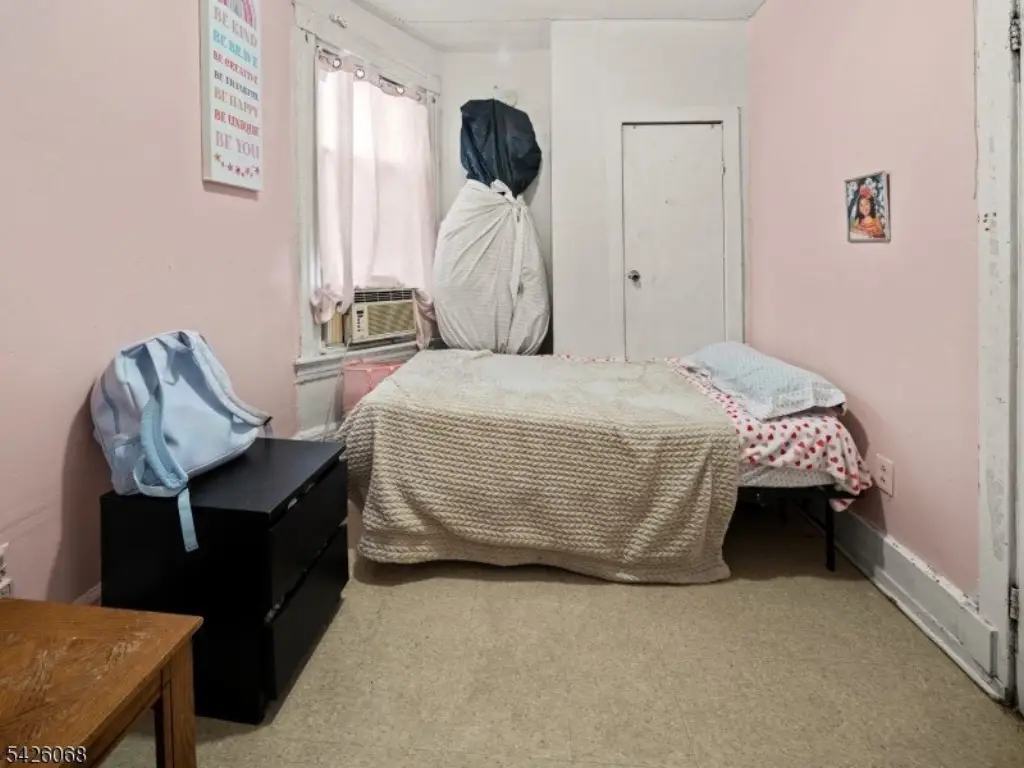 Picture 19