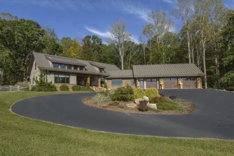 Catawba Valley Estate with Barn
