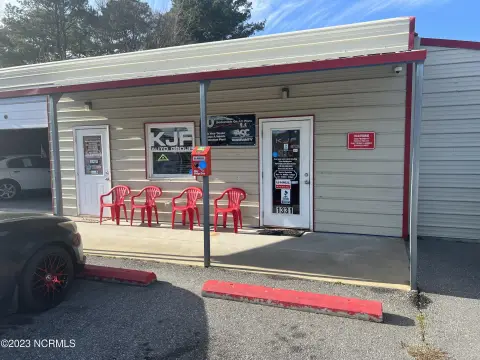 Automotive Property with Office