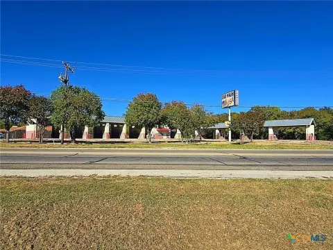 Killeen Commercial Property on Lake Road