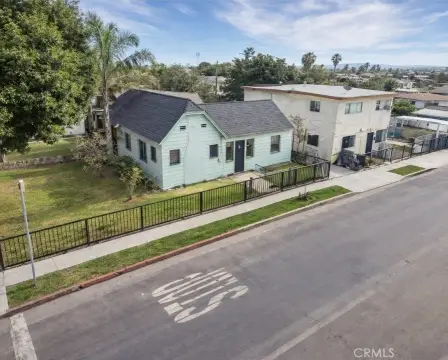 Los Angeles Triplex with Income Potential