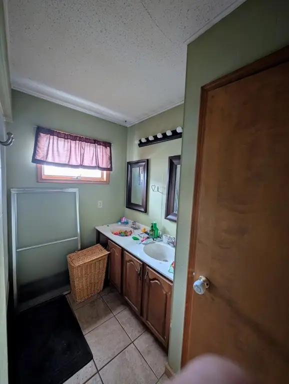 Picture 46