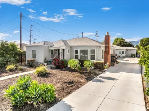 Remodeled Duplex with Split AC