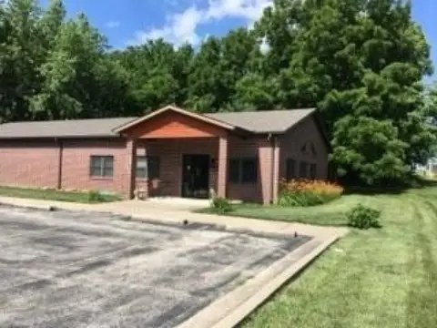 Versatile Commercial Building on 3 Acres
