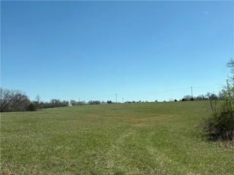 Highway Frontage Land in Springdale