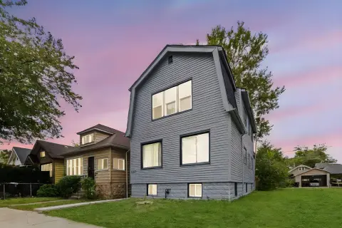 Roseland Brick 2-Flat