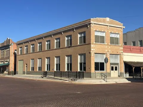 Vacant Commercial Building in Childress
