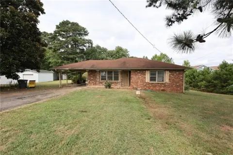 Commercial Land With Brick Structure