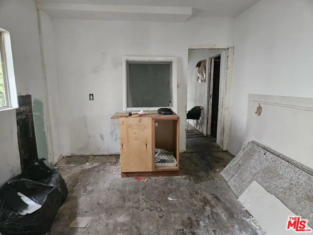 Picture 8
