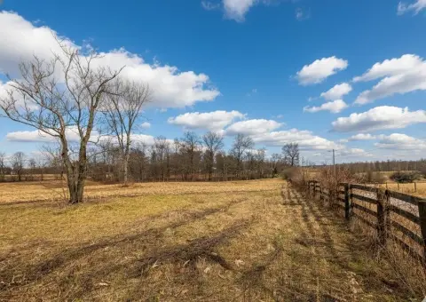 Residential Land in Johnstown, OH