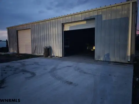 Gering Warehouse with Highway Access