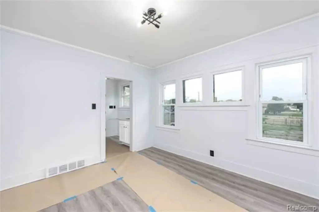 Picture 7
