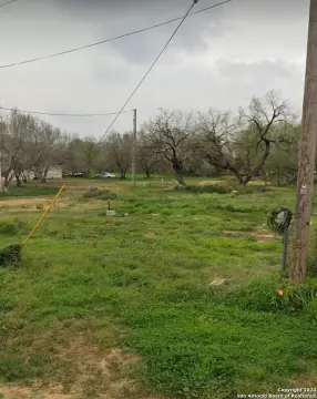 Residential Land in Jourdanton, TX