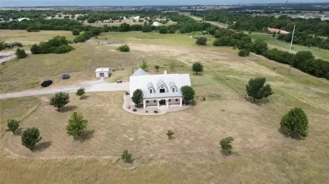 Haslet Farm/Ranch with Luxury Amenities