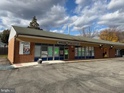 Retail Space in Town & Country