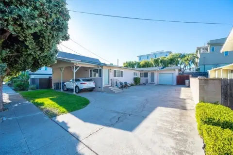 Two-Unit Duplex with Private Yard