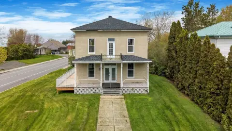 Renovated Duplex on Corner Lot