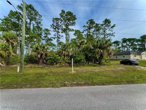 Residential Land in Lehigh Acres