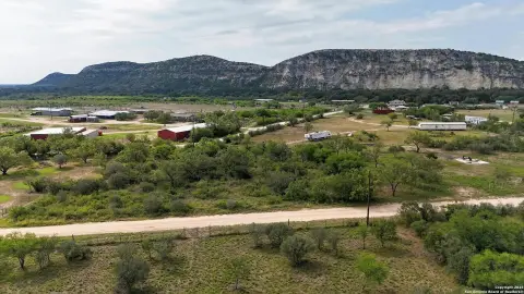 Uvalde, TX Acreage Opportunity
