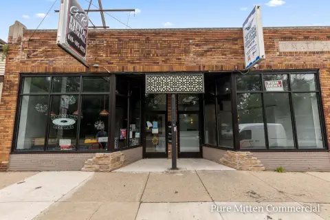 Five-Suite Retail Property