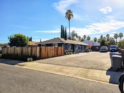 Remodeled Santana Row Duplex