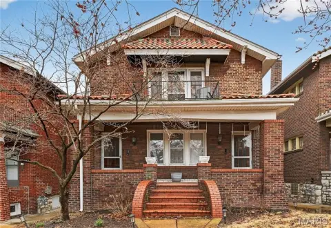 Northampton Duplex with Updated Interiors
