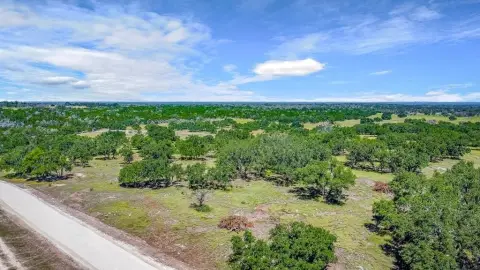 Residential Land in Kerrville, TX