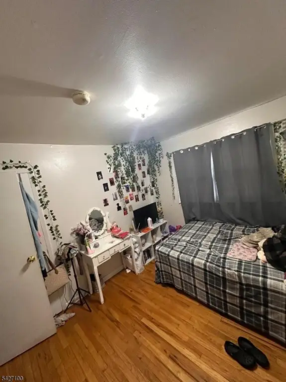Picture 30