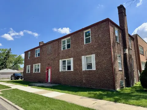 Bellwood Four-Unit Investment Opportunity