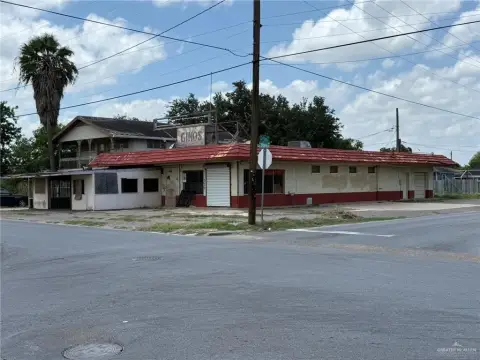 Mixed-Use Property in High-Traffic Location