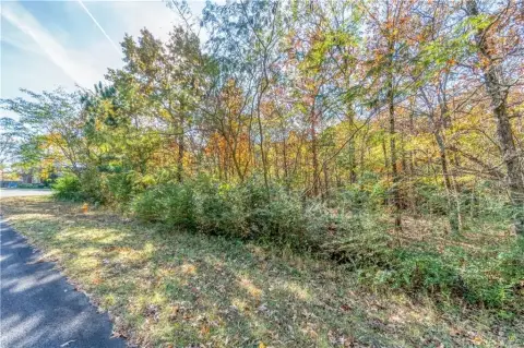 Fort Smith Land in Kensington