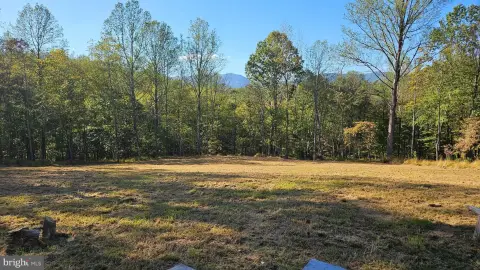 Private Land Near Shenandoah Park