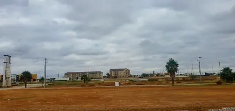 Commercial Land in Cotulla, TX