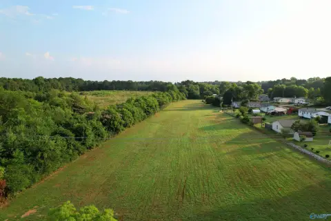 14.81 Acres in Athens, AL