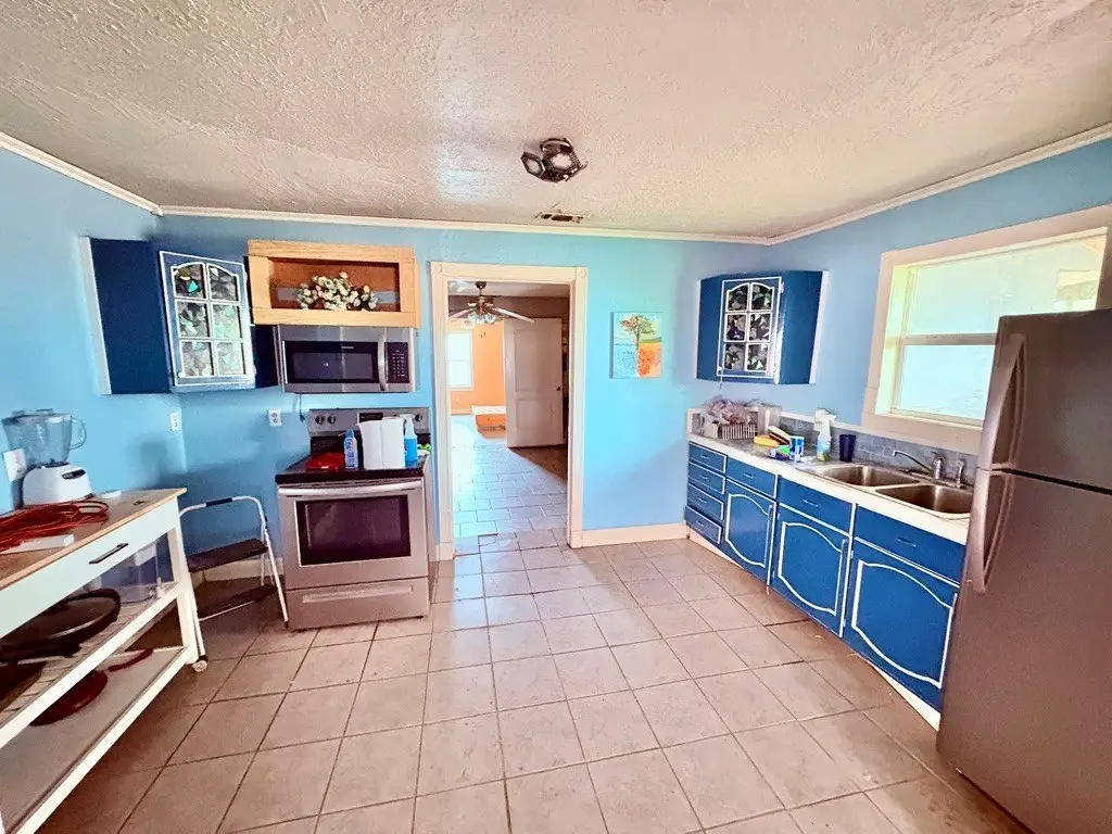 Picture 3