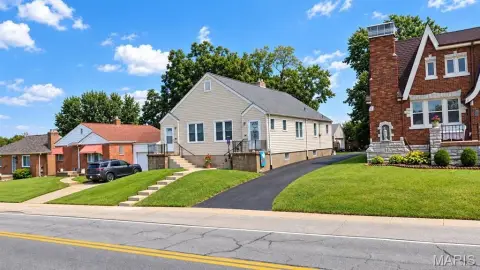 Duplex with Detached Garage