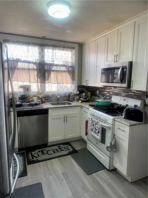 Picture 11