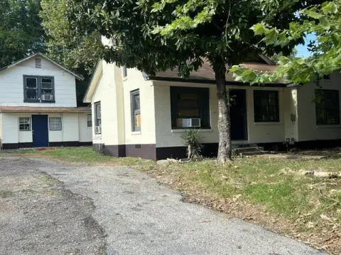 7-Unit Multifamily Building