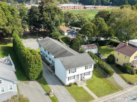 Six-Unit Townhouse-Style Apartment Property