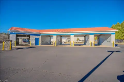 Lexington Car Wash Investment Opportunity
