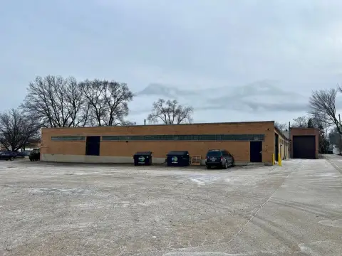 Industrial Space in Libertyville