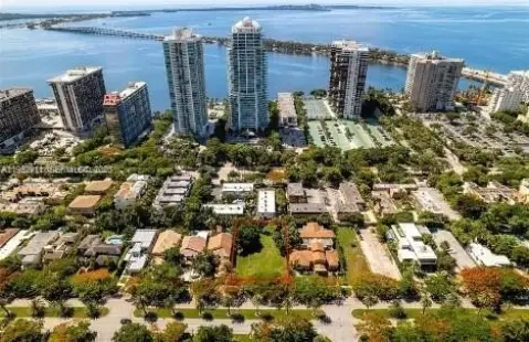 Residential Lot in Brickell Area