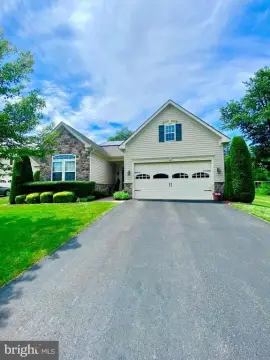 Spacious Home in 55+ Community