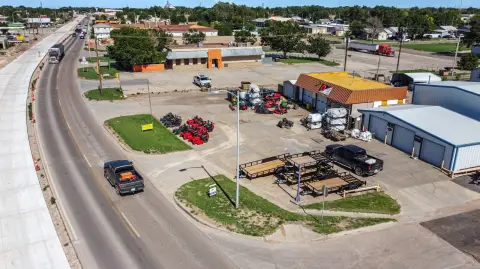 Highway 54 Frontage Commercial Building