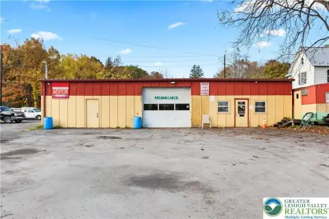 East Stroudsburg Commercial Garage Space