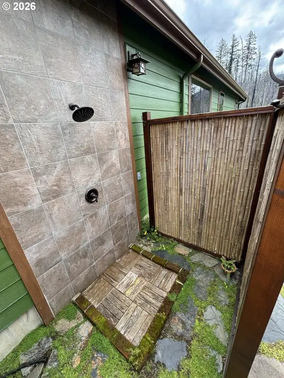 Picture 36