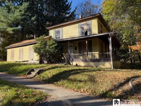 Duplex Requiring Renovation