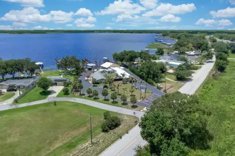 Waterfront Hotel and Café