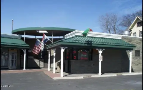 Turn-Key Pizzeria & Restaurant