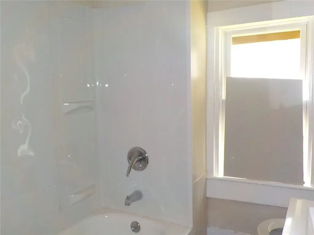 Picture 19